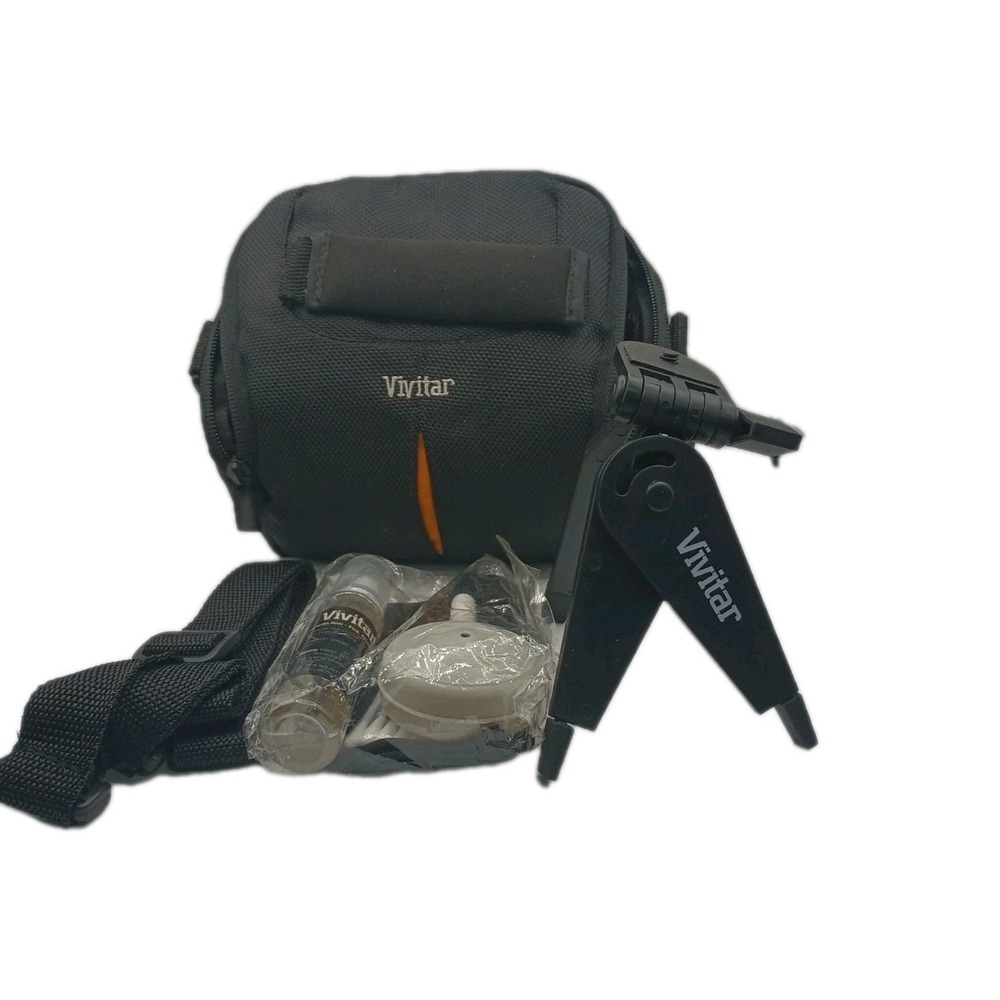 Vivitar Padded Camera Bag 6x6x4 Case‎ with Shoulder Strap & Cleaning Kit